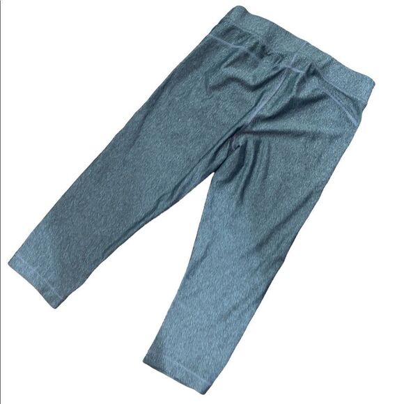 Women grey Under Armour Striped Training Capri Leggings Grey small - Picture 3 of 3